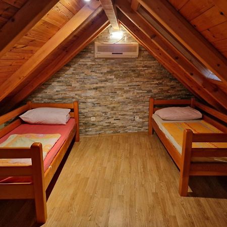 House Riva Apartment Pirovac Luaran gambar