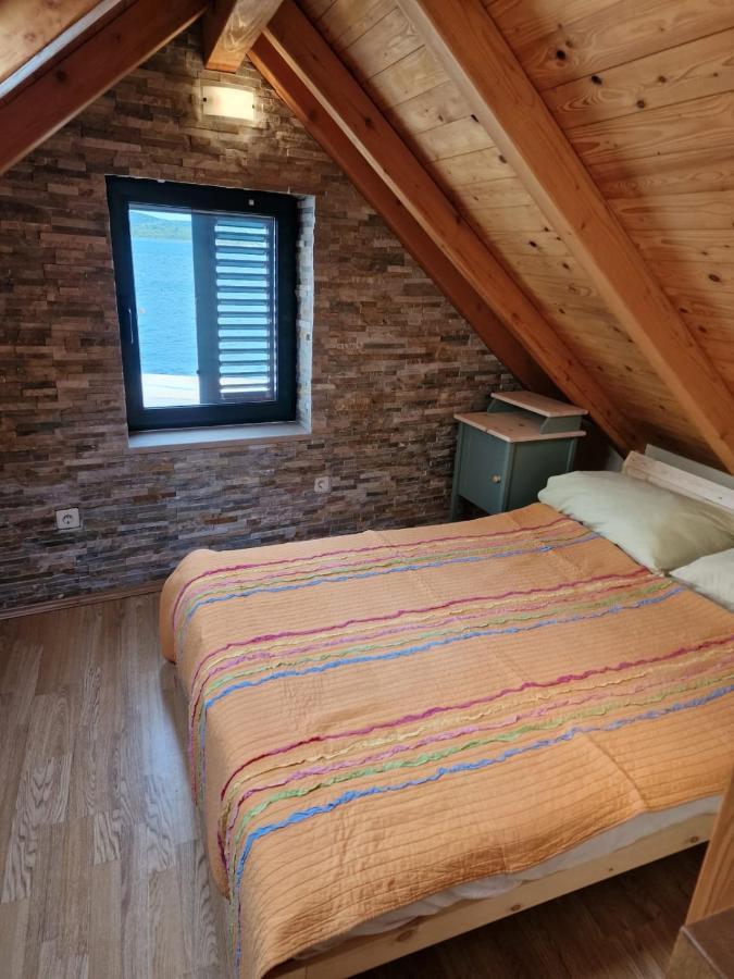 House Riva Apartment Pirovac Luaran gambar